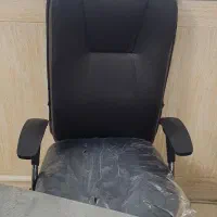 صندلی اداری چرخدار