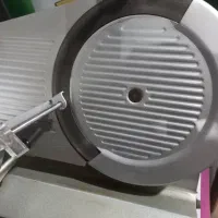 کالباس بر محک در حد نو