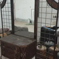 میز آرایش و کمد،جنس( فلزی وچوبی )