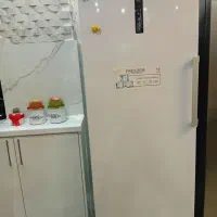 یخچال فریزر سیلور ۸عدد صندلی میزنهارخوری رستوران|یخچال و فریزر|رشت, توشیبا|دیوار