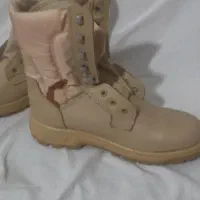 پوتین خاکی|کیف، کفش، کمربند|خرم‌آباد, |دیوار