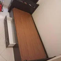 تخت خواب چوبی یه نفره تازه و فرش ۱۲ متری ۷۰۰ شانه|تخت و سرویس خواب|تهران, جمهوری|دیوار