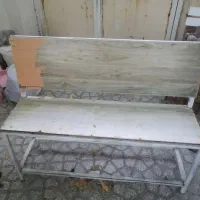نیمکت اهنی