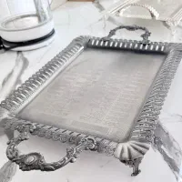 تعدادی سینی پذیرایی