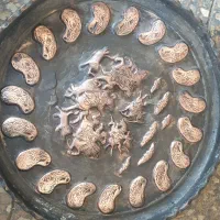 مجمع مسی کهنه قلم زنی برجسته