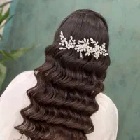 اموزش شنیون درسنندج بااستاد میناقنبرزاده(ازتهران )|خدمات آرایشگری و زیبایی|سنندج, |دیوار