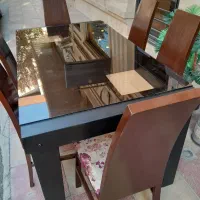 میز غذاخوری ۶ نفره