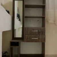 کمد و آینه قدی