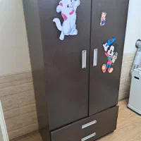 دوتا تخت تک نفره همراه با کمد برای دو تا تخت|تخت و سرویس خواب|شیراز, شهرک نیروی انتظامی|دیوار