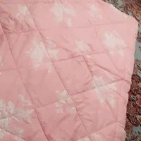 لحاف رو تختی  وارداتی اصل اصل ترکیه در حد نو|رختخواب، بالش، پتو|سنندج, |دیوار