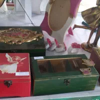 جای تیبک و تابلو و سینی