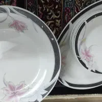 سرویس غذا خوری قدیمی