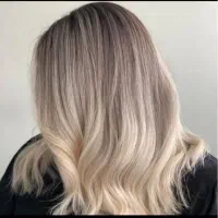 اجاره لاین های آرایشی ۱ م میز ناخن تخت مژه  صندلی