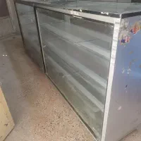 ویترین آلومینیومی جنس محکم در ابعاد تقریبی ۲/۸۰*50|بوفه، ویترین، کنسول|سراوان, |دیوار