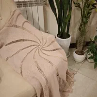 رومیزی قلاب بافی سفیدشیری کاردست نواست.|پرده، رانر، رومیزی|تهران, شهر زیبا|دیوار