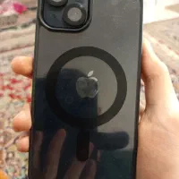 آیفون ۱۴ در اک اکبند