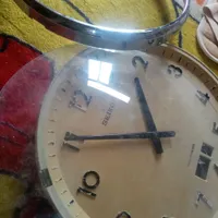 ساعت دیواری