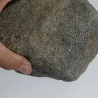 شهاب سنگ با ذرات طلا به فروش میرسد