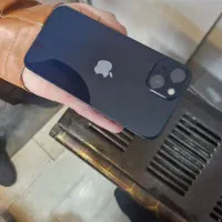 اپل iPhone 13 با حافظهٔ ۱۲۸ گیگابایت