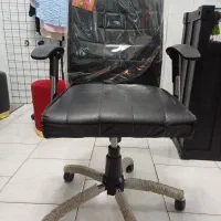 صندلی اداری  چرخ دار