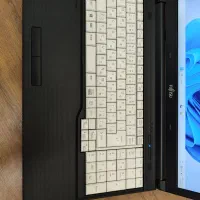 لپتاپ فوجیتسو i3 تمیز