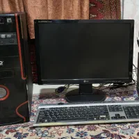 کامپیوتر با لوازم جانبی