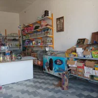 وسایل مغازه یکجا با تجهیزات به فروش می رسد