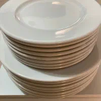 بشقاب و‌ظروف چینی رستورانی