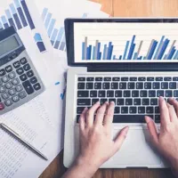 استخدام دفتردار خانم مسلط بر امور حسابداری