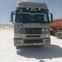 ماشین سنگین کشنده تریلی هوو