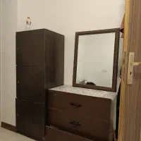 کمد و دراور با اینه عمیز و سالم