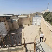 اجاره سوله ، دفتر اداری و انبار میدان بقیه الله|اجارهٔ دفتر صنعتی، کشاورزی، تجاری|قم, بیست متری ولیعصر|دیوار