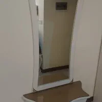 آینه و کنسول در حد نو