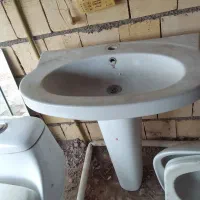 روشویی تعداد دارم ۲۰ عدد