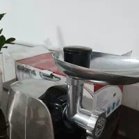 چرخ گوشت درحد نو با کارتون مناسب جهیزیه