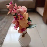 گل ارکیده لمسی خارجی وگلدان