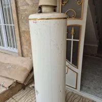 تعدادی آبگرمکن|آبگرمکن، پکیج، شوفاژ|بشاریات, |دیوار