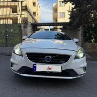 سواری ولو V40 سفیدR design