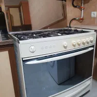 اجاق گاز فر دار (تکنو ایرانی ) سالم