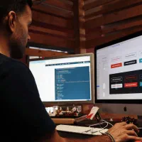 استخدام آشنا با وردپرس و المنتور و سئو