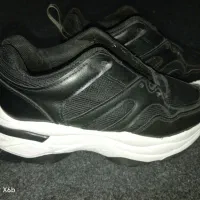 کتونی در حد نو سایز 36 و 37