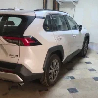 تویوتا RAV4 دو هزار دو دف چین
