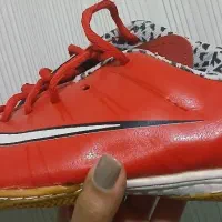 کاپشن دخترونه و کفش فوتسال|کیف، کفش، کمربند|ملایر, |دیوار