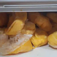 زرده تخم مرغ یخ زده