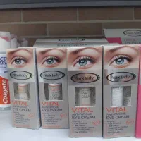 کرم دور چشم