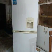 یخچال دوازده فوت کارکرده هشت میلیون تومان