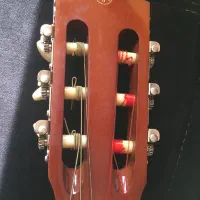 گیتار یاماها