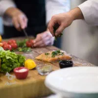 نیرو آشپرخانه خانم