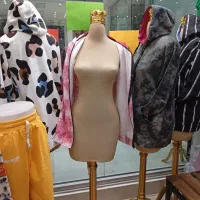 مانکن مغازه چوب کار کتی و ساده رگال قوطی و ...|فروشگاه و مغازه|قم, پردیسان|دیوار