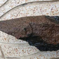 شهاب سنگ مریخی دارلغنی ۵ کیلویی